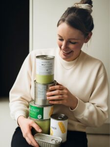 Blikgoed in de camper